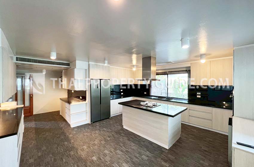House with Private Pool in Nichada Thani 